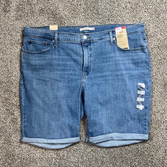 Levi's Classic Bermuda Shorts Womens 24W Mid Rise Medium Wash Cuffed Stretch 24